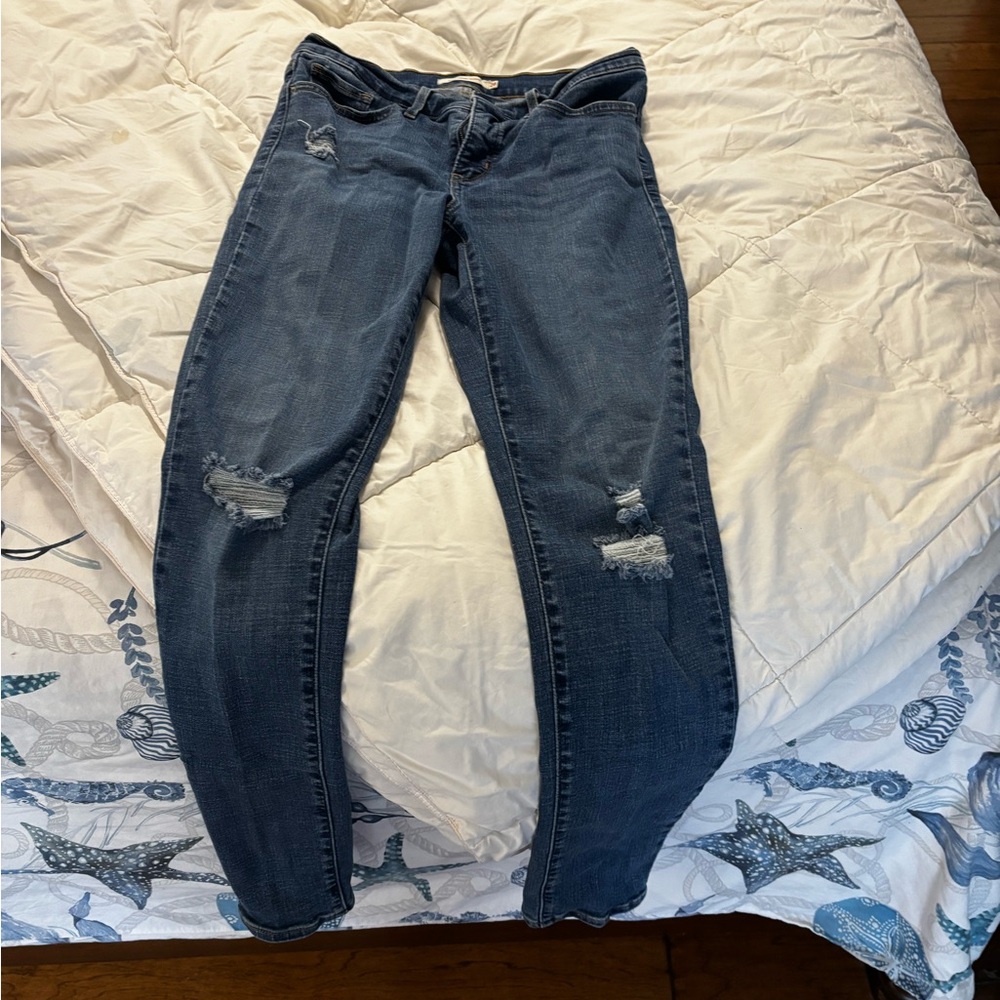 Levi's Dark Blue Distressed Women's Skinny Jeans